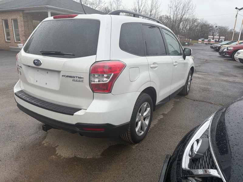 Subaru Forester 2.5 X Premium Package 2012
