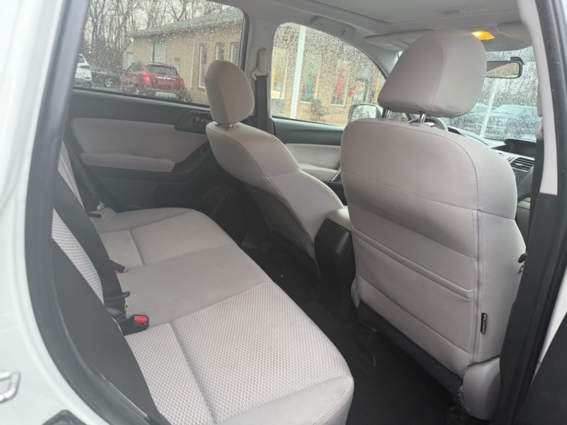 Subaru Forester 2.5 X Premium Package 2012