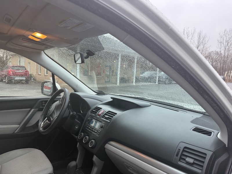 Subaru Forester 2.5 X Premium Package 2012