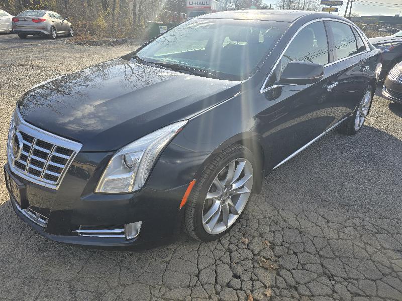 Cadillac XTS 4dr Sdn Premium FWD 2013
