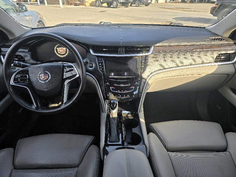 Cadillac XTS 4dr Sdn Premium FWD 2013