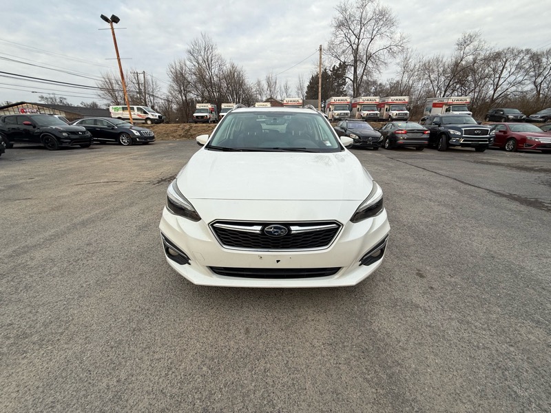 2017 Subaru Impreza Limited's photo