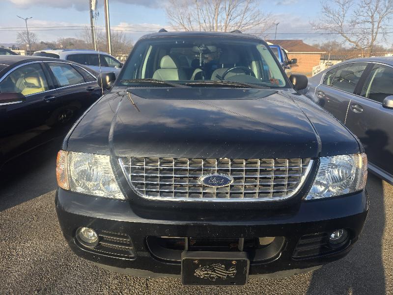 Ford Explorer XLT 4.0L 2WD 2004