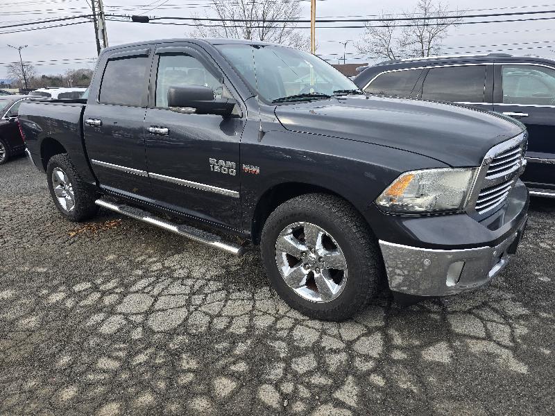RAM 1500 SLT Crew Cab SWB 4WD 2014