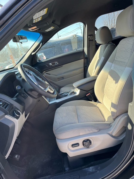 Ford Explorer Base 4WD 2014