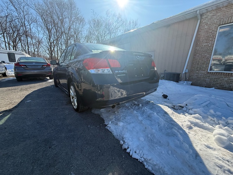 Subaru Legacy 2.5i Premium 2013