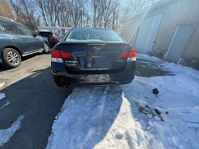 Subaru Legacy 2.5i Premium 2013