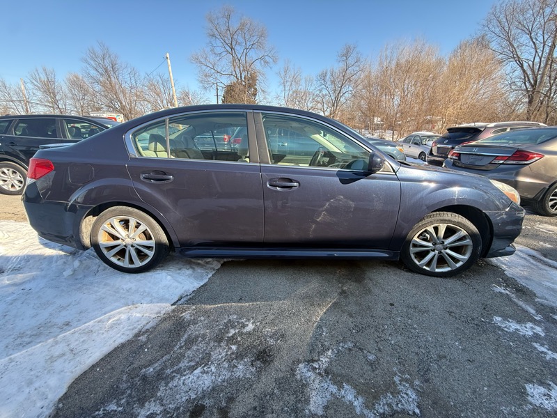Subaru Legacy 2.5i Premium 2013