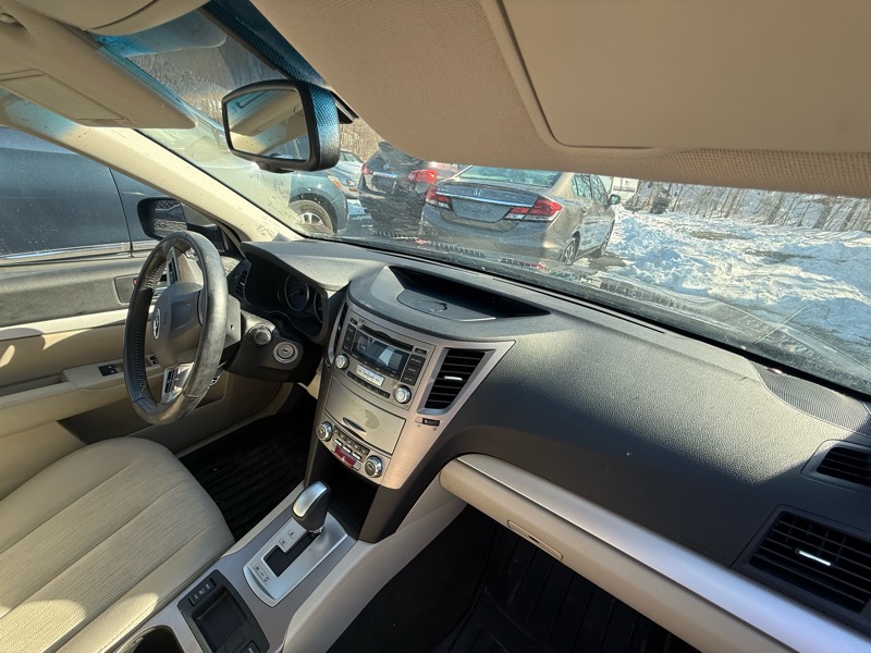 Subaru Legacy 2.5i Premium 2013