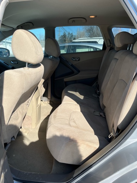 Nissan Murano S AWD 2011