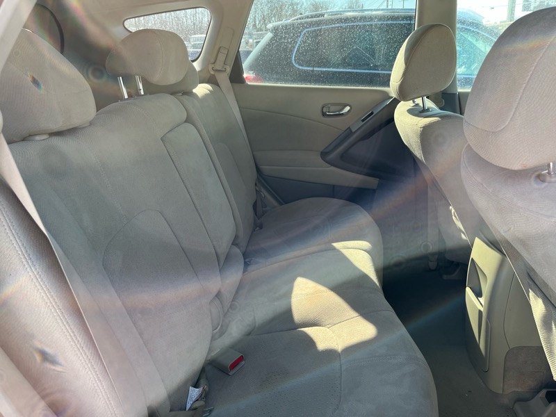 Nissan Murano S AWD 2011