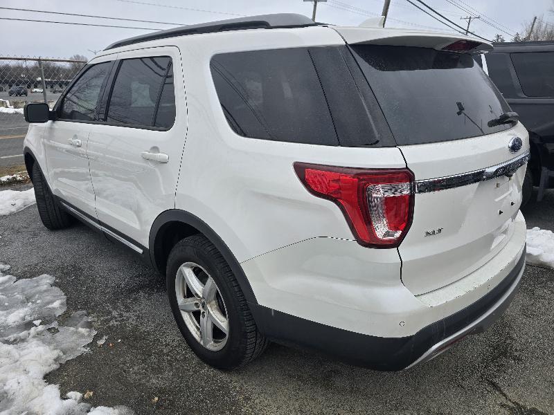 Ford Explorer XLT 4WD 2017