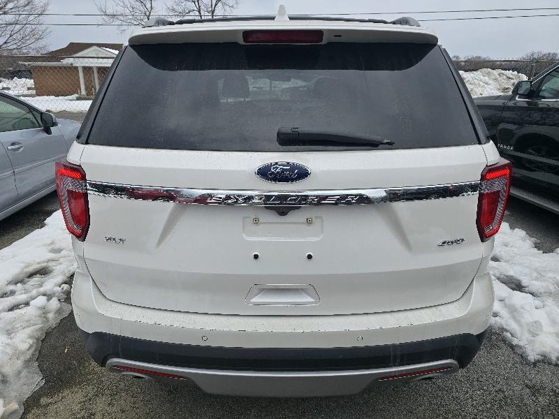 Ford Explorer XLT 4WD 2017