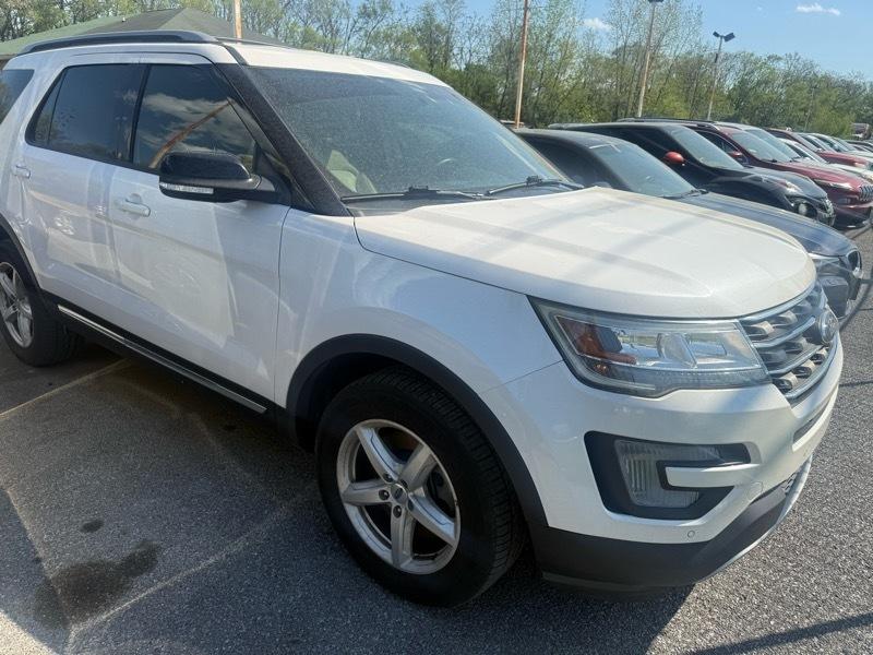 Ford Explorer XLT 4WD 2017