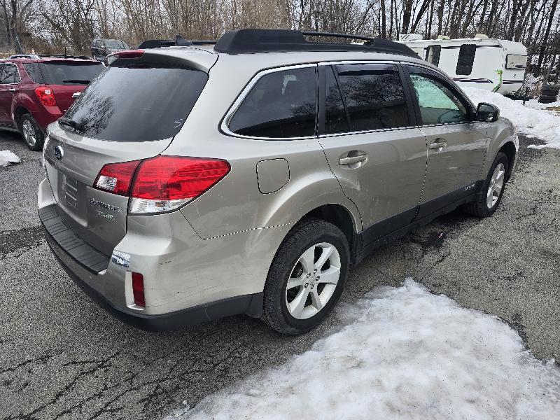 Subaru Outback 2.5i Premium 2014
