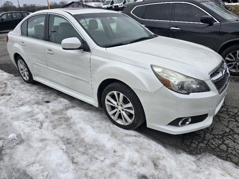 Subaru Legacy 2.5i Limited 2014