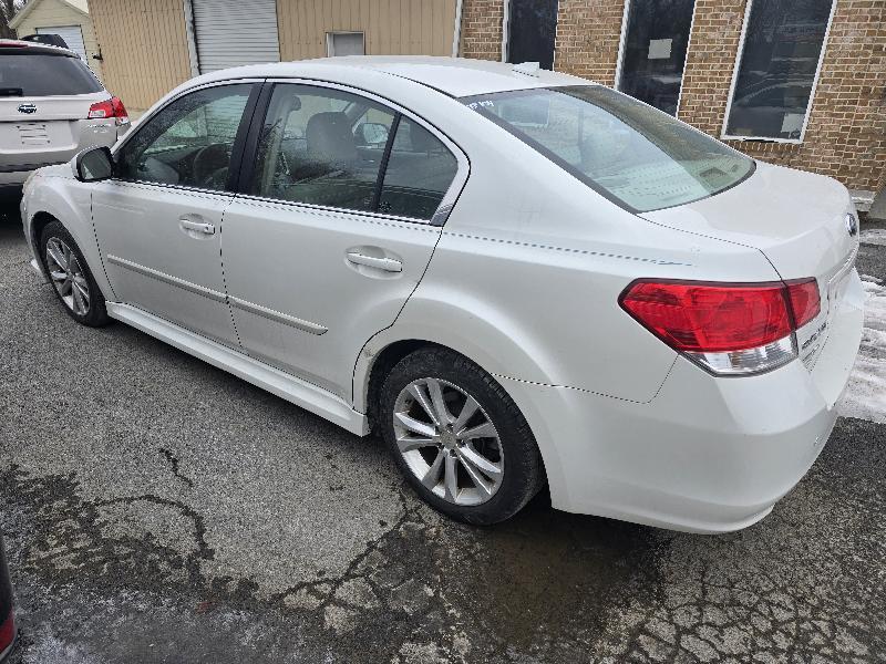 Subaru Legacy 2.5i Limited 2014
