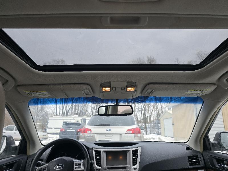 Subaru Legacy 2.5i Limited 2014