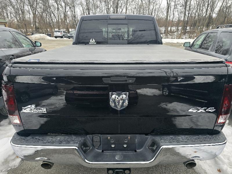 RAM 1500 SLT Quad Cab 4WD 2012