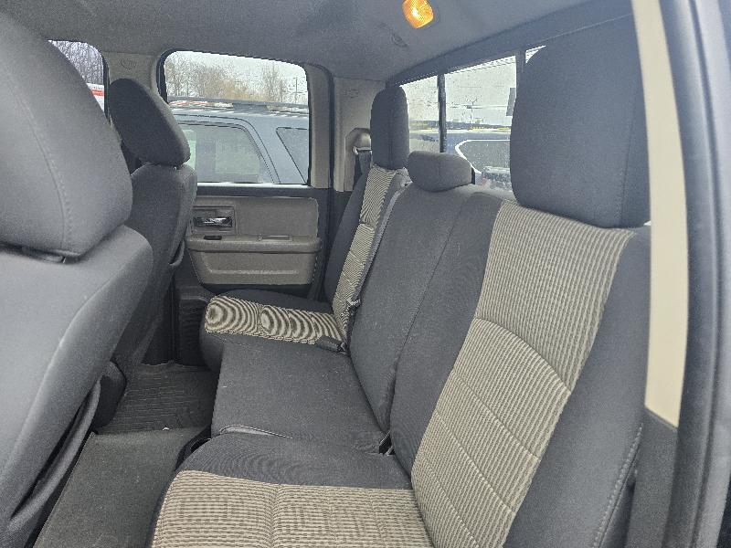RAM 1500 SLT Quad Cab 4WD 2012