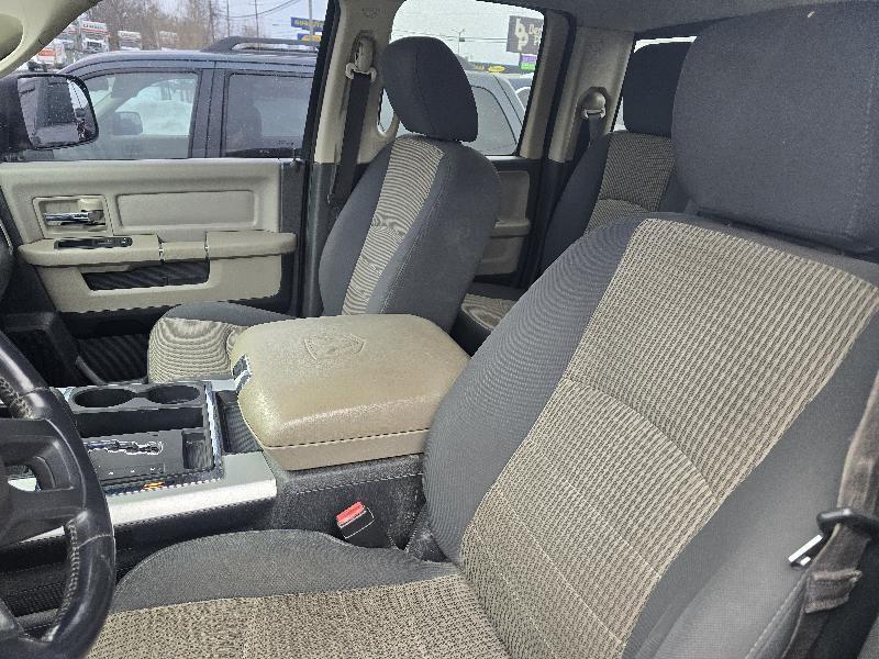 RAM 1500 SLT Quad Cab 4WD 2012