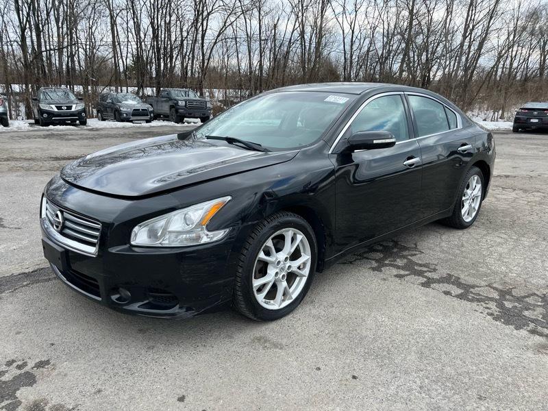 Nissan Maxima SV 2012