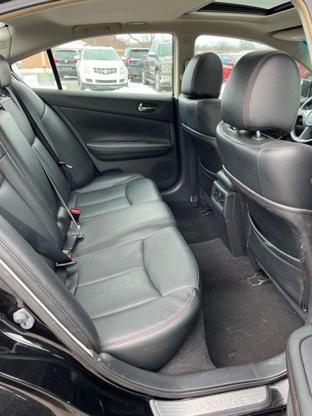 Nissan Maxima SV 2012