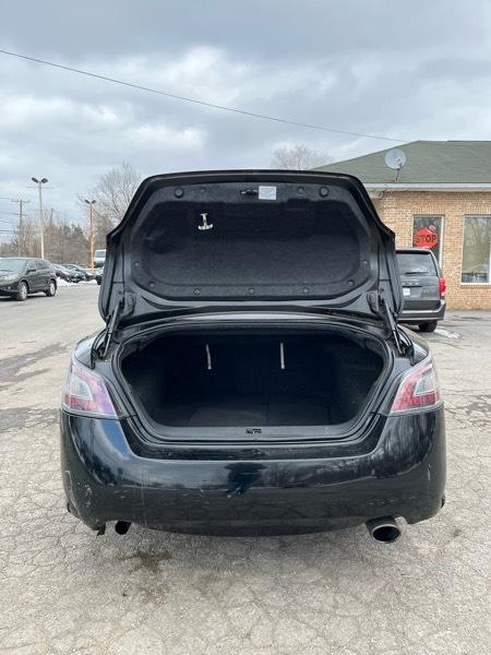 Nissan Maxima SV 2012