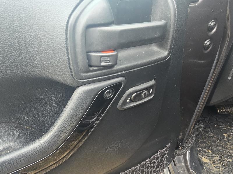 Jeep Wrangler Unlimited Sahara 4WD 2016