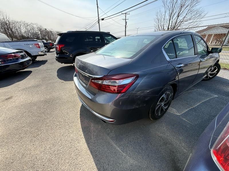 Honda Accord LX Sedan 6-Spd MT 2017