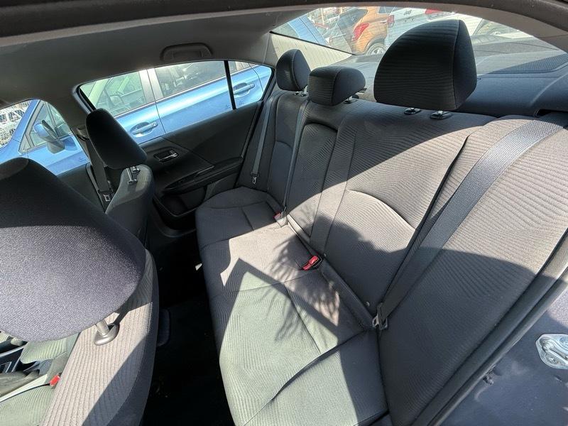 Honda Accord LX Sedan 6-Spd MT 2017