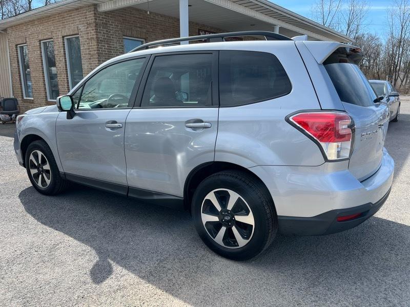 Subaru Forester 2.5i Premium 4D SUV at 2018