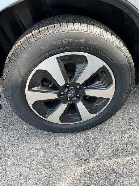 Subaru Forester 2.5i Premium 4D SUV at 2018