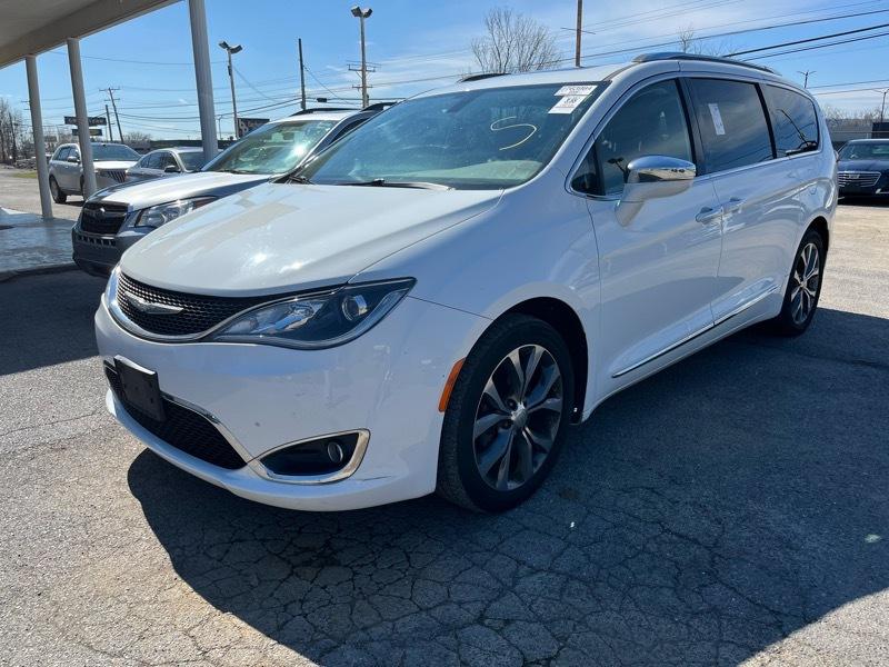 Chrysler Pacifica Limited 2017