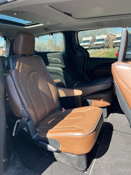 Chrysler Pacifica Limited 2017