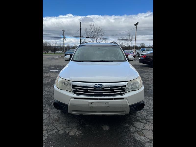 Subaru Forester X Premium 4D SUV 2010