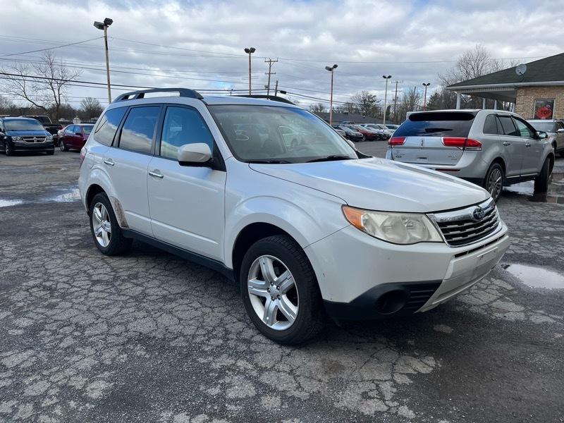 Subaru Forester X Premium 4D SUV 2010
