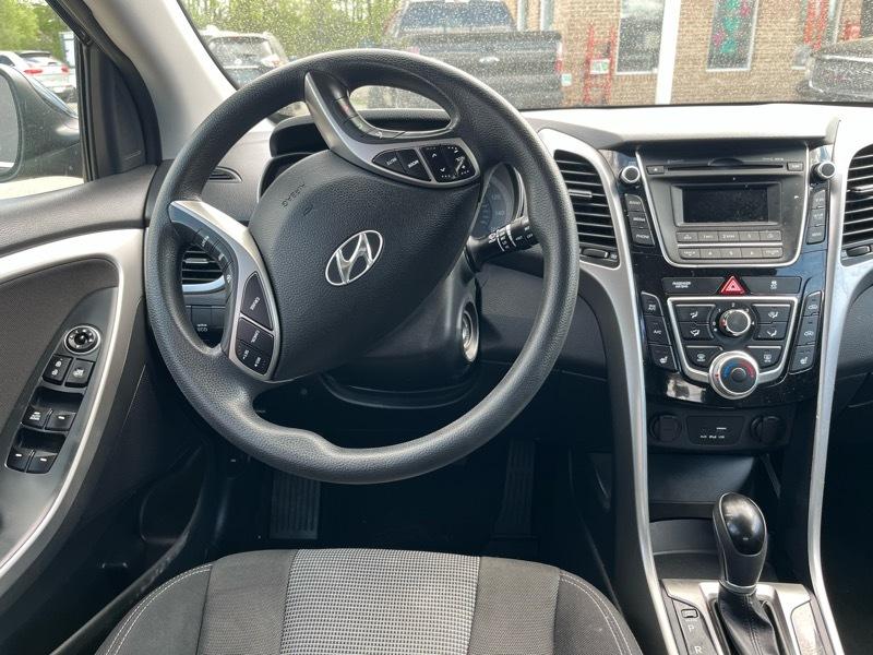 Hyundai Elantra GT A/T 2016