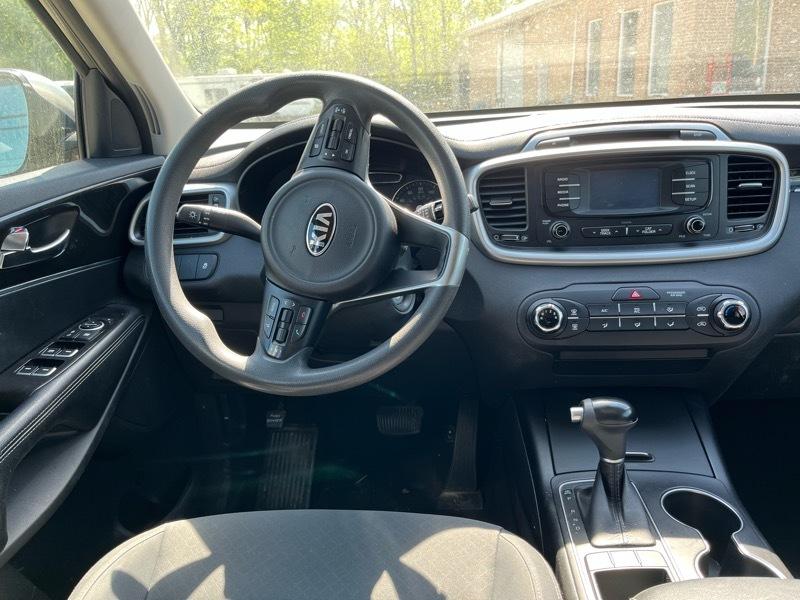 Kia Sorento LX 4D SUV AWD V6 2017