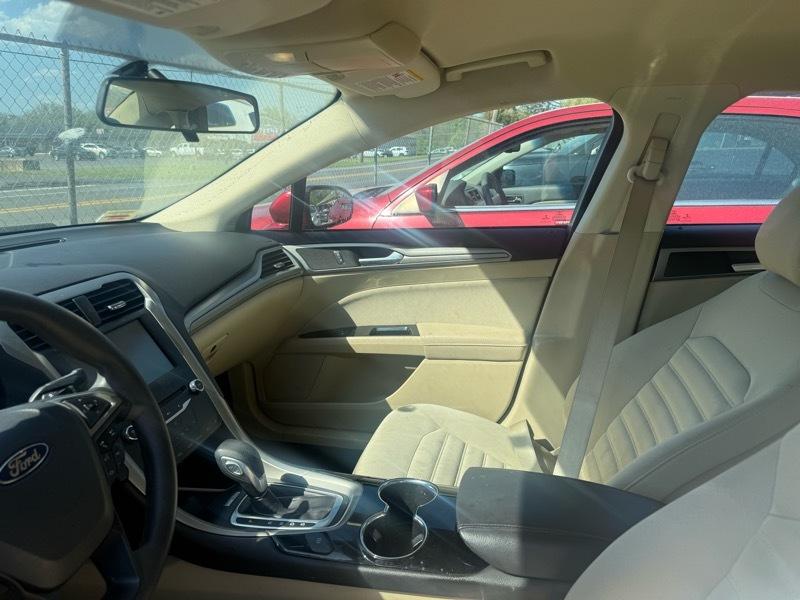 Ford Fusion 4dr Sdn SE FWD 2014