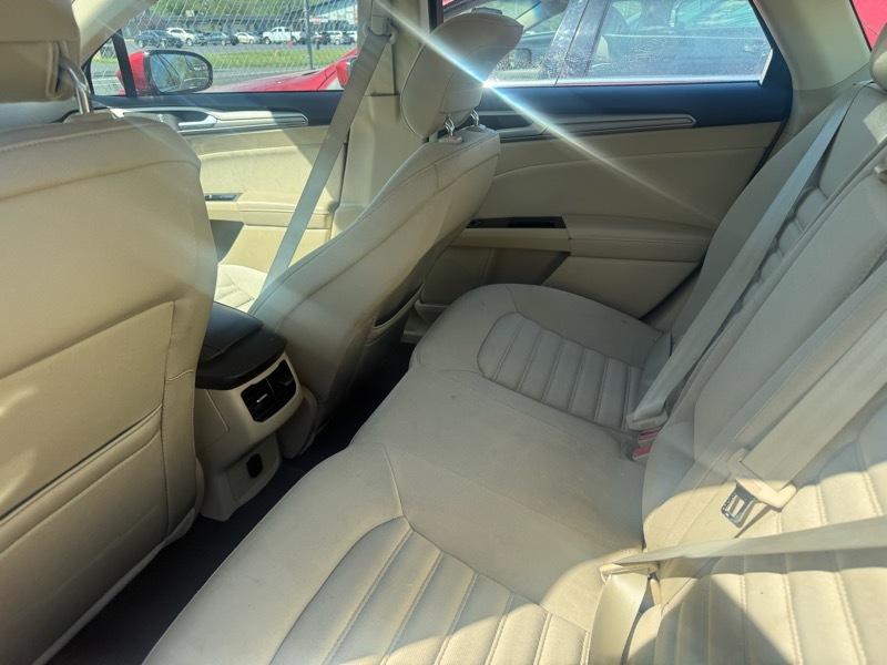 Ford Fusion 4dr Sdn SE FWD 2014