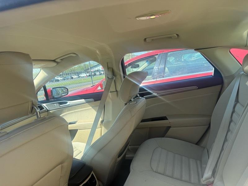 Ford Fusion 4dr Sdn SE FWD 2014