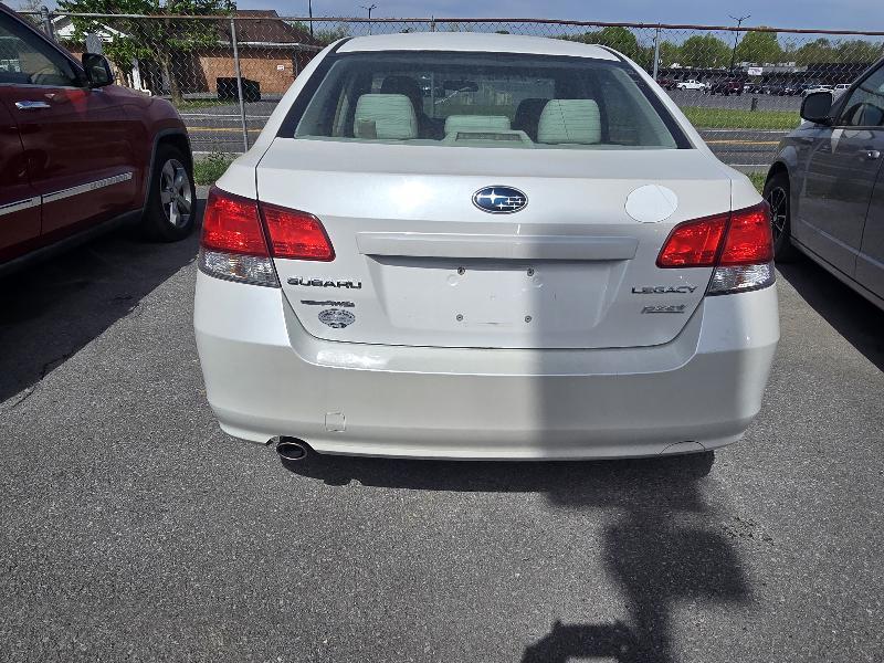 Subaru Legacy 2.5i Premium 2012