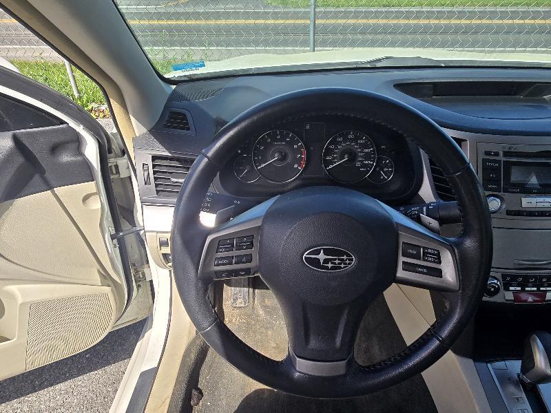 Subaru Legacy 2.5i Premium 2012