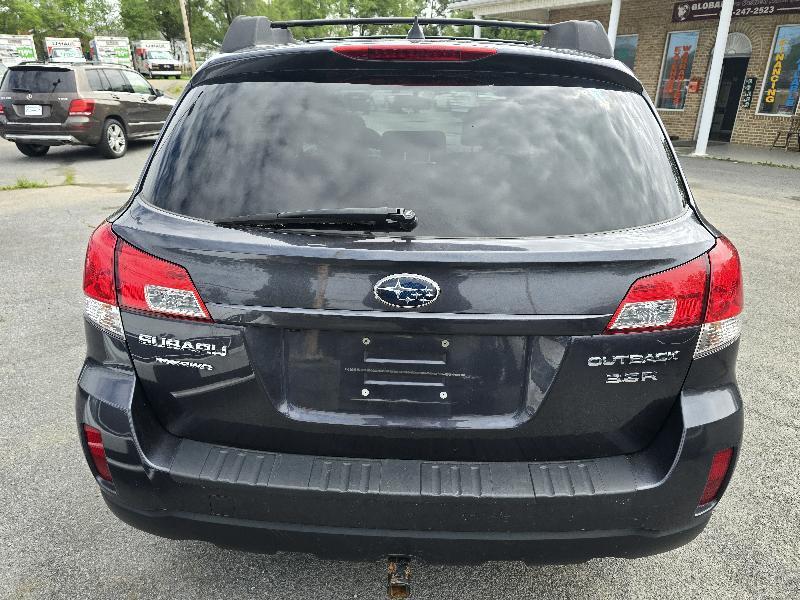 Subaru Outback 3.6R Limited 2011