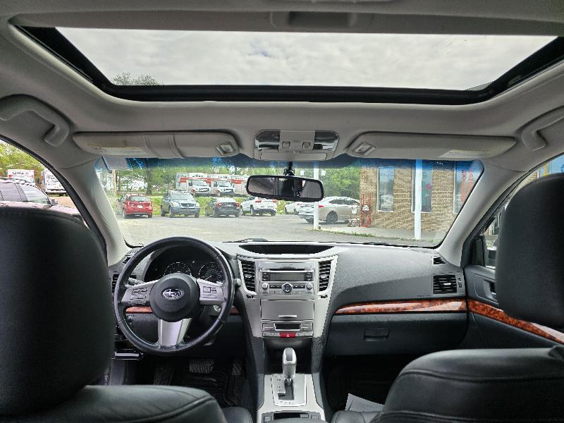 Subaru Outback 3.6R Limited 2011