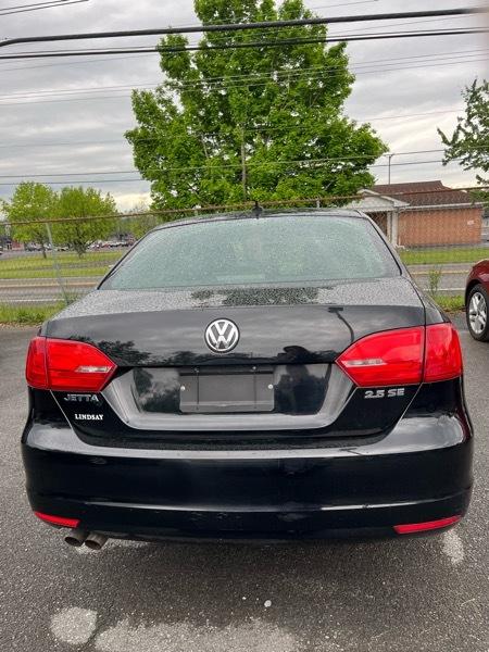 Volkswagen Jetta SE 4D Sedan 2012