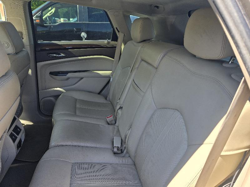 Cadillac SRX Luxury 4D SUV AWD 2015