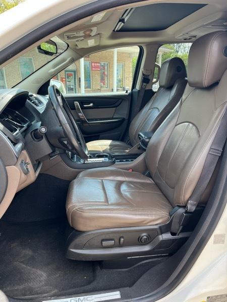 GMC Acadia SLT 4D SUV FWD 2014