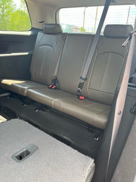 GMC Acadia SLT 4D SUV FWD 2014